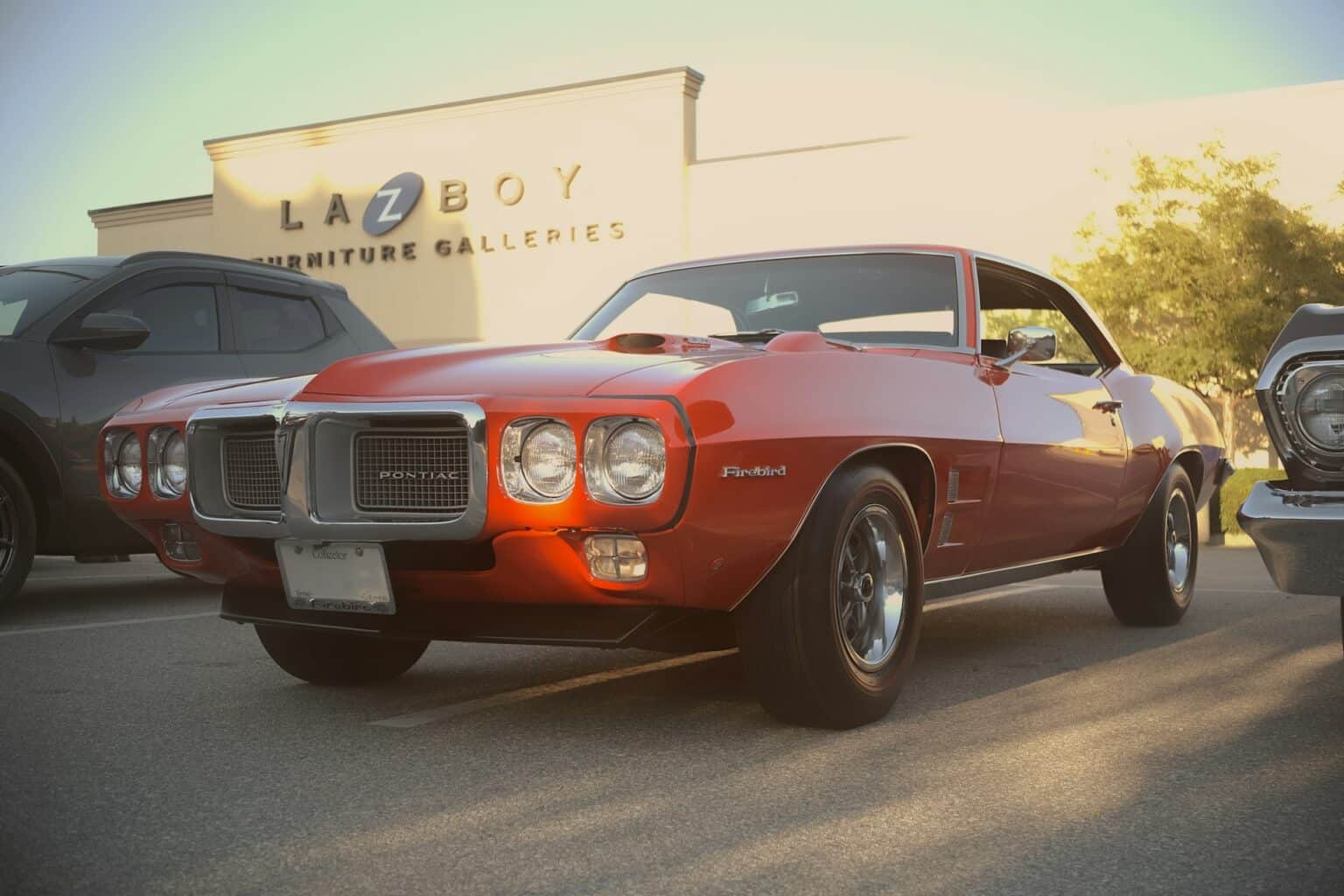 18 Car Brands That Disappeared and Why They Failed